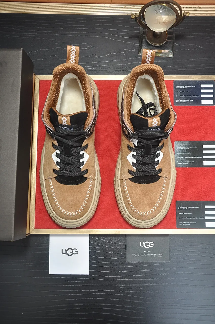 Men's shoes 💰640💶 [UGG] (full wool lining) top-end high-quality fur-in-one warm snow boots from Australia's warm luxury brand men's shoes, UGG-5877 official website synchronized, made of imported cowhide, carefully sewn...Imported rubber foam outsole (comfortable, soft, wear-resistant) The quality is really great...Exquisite workmanship, you can't put it down at first sight, available in sizes 39-44